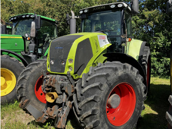 Tractor CLAAS Axion 850