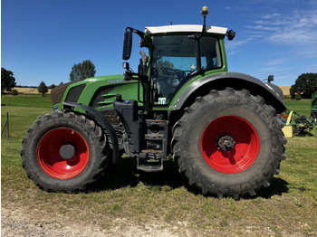 Tractor FENDT 828 Vario