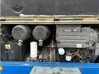 Compresor de aire Compair H2180 Deutz 2.1 m3 / min 28 kW 7 Bar Mobiele Diesel Compressor met kenteken: foto 4