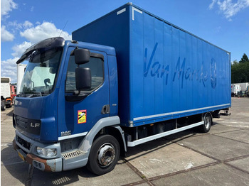 Camión caja cerrada DAF LF 45 220