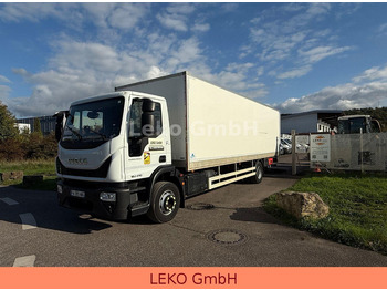 Camión caja cerrada IVECO