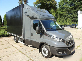 Furgoneta con lona IVECO Daily 35s18