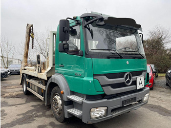 Camión portacontenedore/ Intercambiable MERCEDES-BENZ
