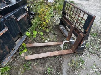 Maquinaria de construcción CATERPILLAR