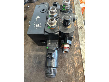 Dirección para Camión MAN STEERING VALVE 81.47103-6031: foto 2 Dirección para Camión MAN STEERING VALVE 81.47103-6031: foto 2