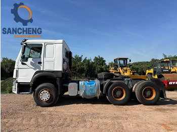 Cabeza tractora SINOTRUK HOWO