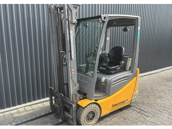 Carretilla elevadora eléctrica JUNGHEINRICH EFG