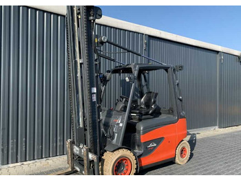 Carretilla elevadora eléctrica LINDE E