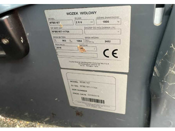 Carretilla elevadora eléctrica Toyota 8FBE18T: foto 4