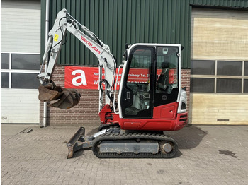Miniexcavadora TAKEUCHI