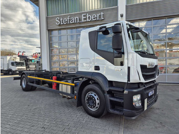 Arrendamiento de  Iveco Stralis AT190S31/P BDF Klima Standh. AHK Bett Iveco Stralis AT190S31/P BDF Klima Standh. AHK Bett: foto 2