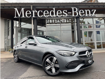 Berlina MERCEDES-BENZ