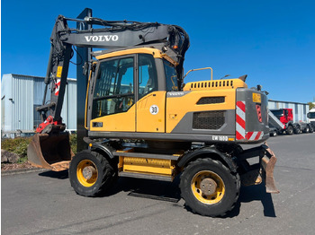 Arrendamiento de  Volvo EW160D / 2014 / 1xTieflöffel / Forstschutzgitter Volvo EW160D / 2014 / 1xTieflöffel / Forstschutzgitter: foto 3