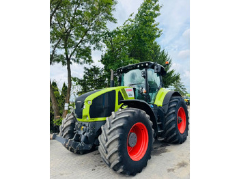 Tractor CLAAS Axion 930