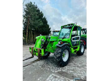 Manipulador telescópico MERLO