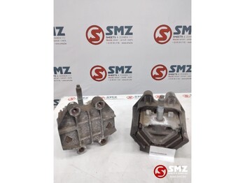 Soporte motor para Camión MAN Occ set motorsteunen MAN TGX 81962100571: foto 2 Soporte motor para Camión MAN Occ set motorsteunen MAN TGX 81962100571: foto 2