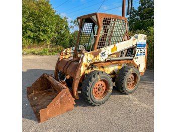 Minicargadora BOBCAT