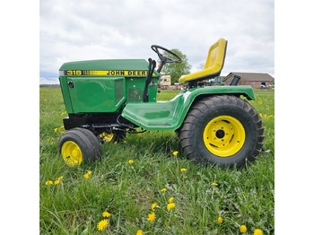 Tractor municipal John Deere 318: foto 2
