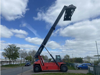 Reach stacker Kalmar DRG450-60C5: foto 3