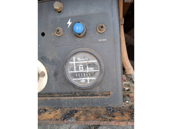 Pavimentadora de asfalto CAT AP300: foto 5