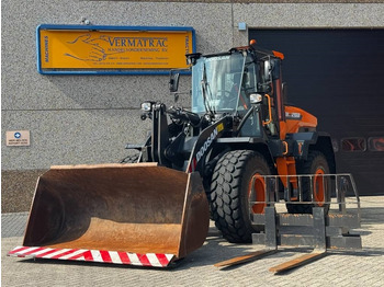 Minicargadora Doosan DEVELON / DOOSAN DL200-7,: foto 2