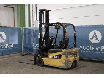 Carretilla elevadora eléctrica Caterpillar EP18NT-48E: foto 3