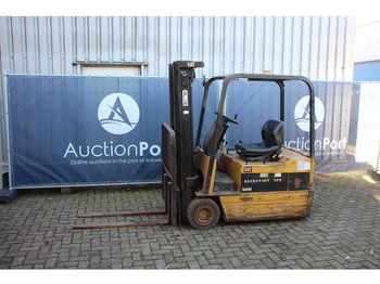 Carretilla elevadora eléctrica CATERPILLAR