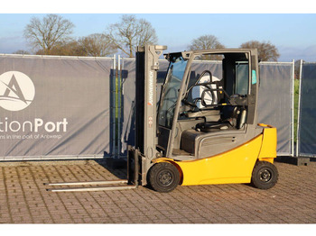 Carretilla elevadora eléctrica JUNGHEINRICH EFG 316