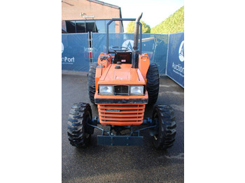 Tractor Kubota Sunshine L1-R26 Reverser: foto 4