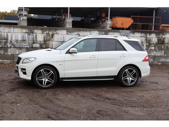 Berlina MERCEDES-BENZ