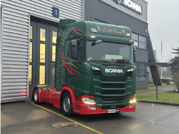 Cabeza tractora SCANIA S 450