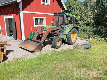 Tractor JOHN DEERE 2130