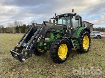 Tractor John Deere 4WD: foto 1