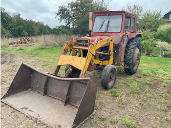 Tractor MASSEY FERGUSON 100 series