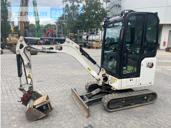 Miniexcavadora CATERPILLAR 301.8