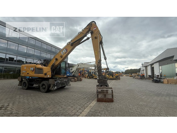 Manipulador de materiales CATERPILLAR MH3022