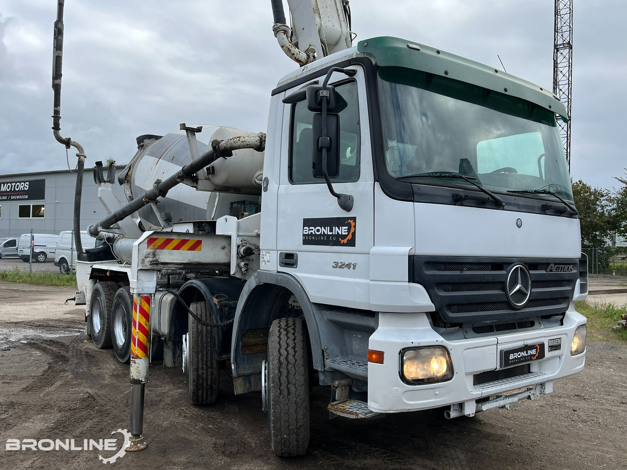 2004 MERCEDES-BENZ ACTROS 3241K 8X4/4 PUMI - Camión hormigonera: foto 2 2004 MERCEDES-BENZ ACTROS 3241K 8X4/4 PUMI - Camión hormigonera: foto 2