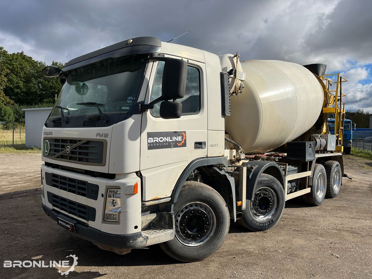 2004 Volvo FM12 420 8x4 Intermix 10m³ - Camión hormigonera: foto 1 2004 Volvo FM12 420 8x4 Intermix 10m³ - Camión hormigonera: foto 1