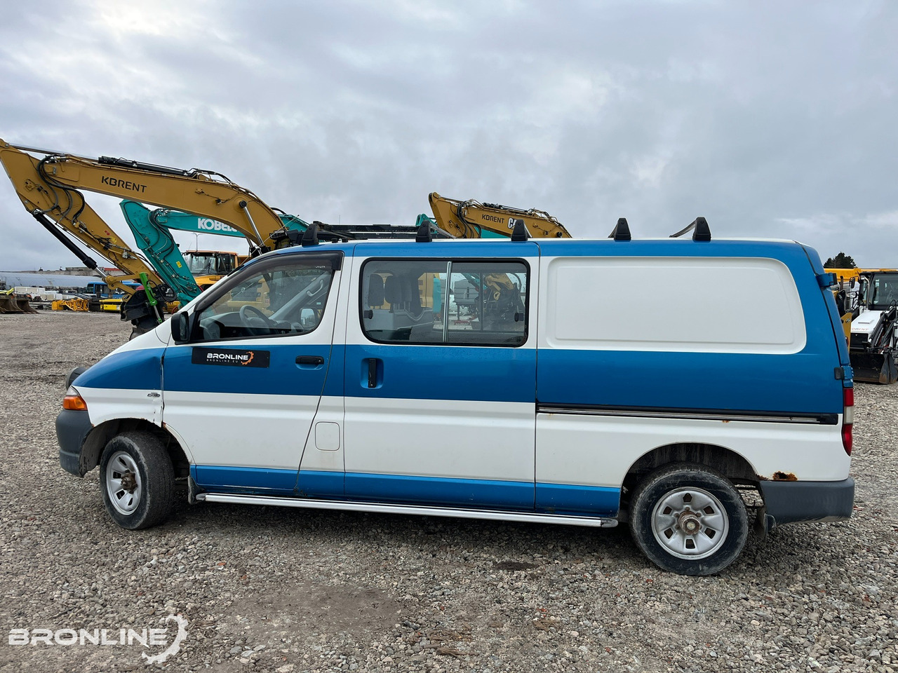 2005 Toyota HIACE 4WD D4D 2.5d 75kW - Coche: foto 5 2005 Toyota HIACE 4WD D4D 2.5d 75kW - Coche: foto 5