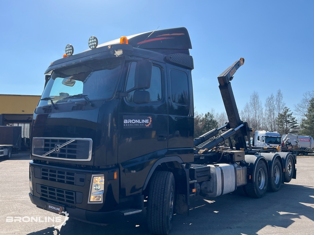 2005 Volvo FH12 8x4 + konkslift 26t - Camión multibasculante: foto 2 2005 Volvo FH12 8x4 + konkslift 26t - Camión multibasculante: foto 2