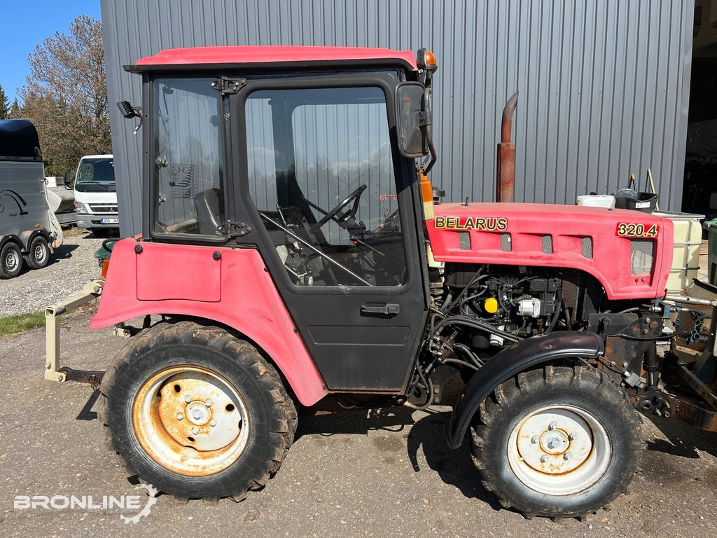 2016 Belarus 320.4 Tractor + Snow plow - Tractor: foto 4 2016 Belarus 320.4 Tractor + Snow plow - Tractor: foto 4
