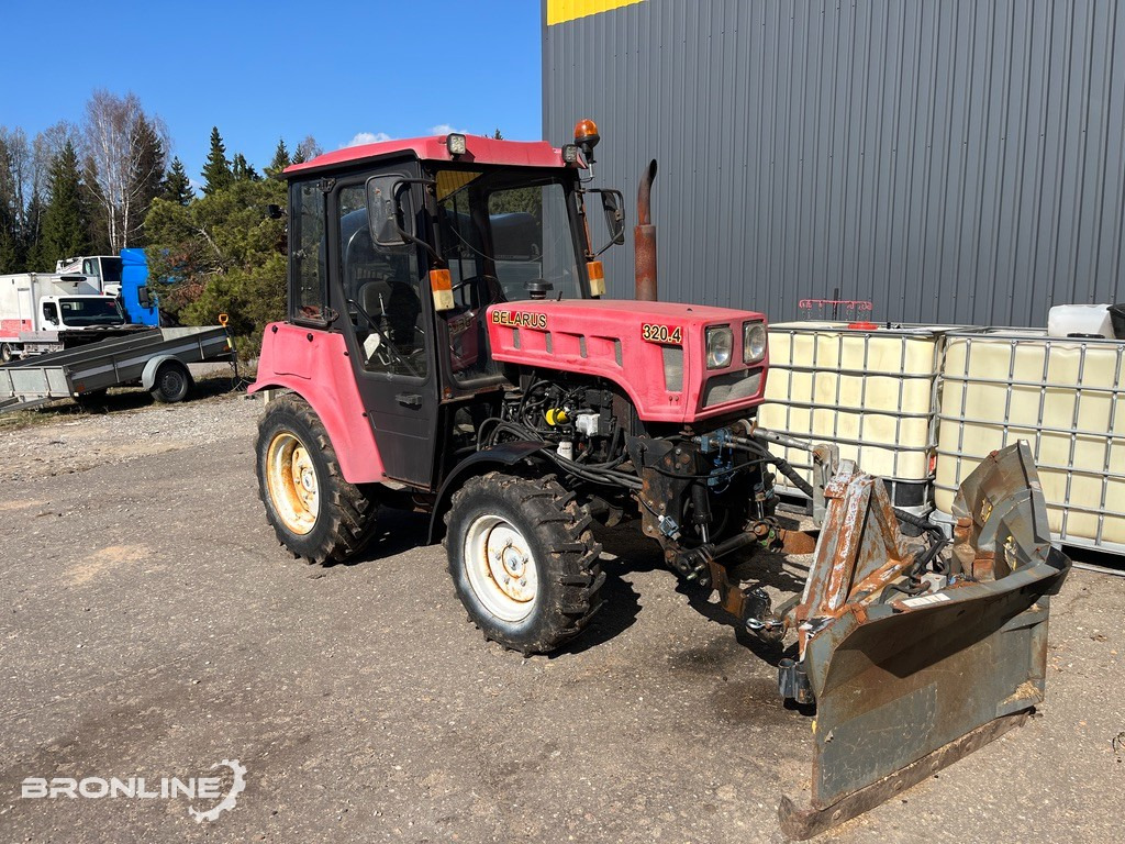2016 Belarus 320.4 Tractor + Snow plow - Tractor: foto 2 2016 Belarus 320.4 Tractor + Snow plow - Tractor: foto 2
