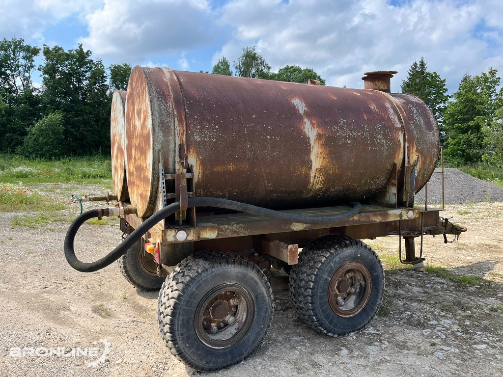 Haagis veemahutitega 6000L - Remolque cisterna: foto 4 Haagis veemahutitega 6000L - Remolque cisterna: foto 4