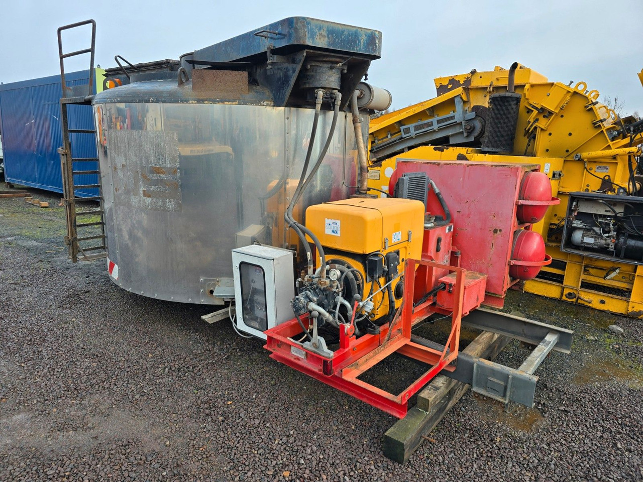 Asphaltkocher R. Kolberg ATK H 12 Baujahr 2010 - Construcción de carreteras: foto 1 Asphaltkocher R. Kolberg ATK H 12 Baujahr 2010 - Construcción de carreteras: foto 1