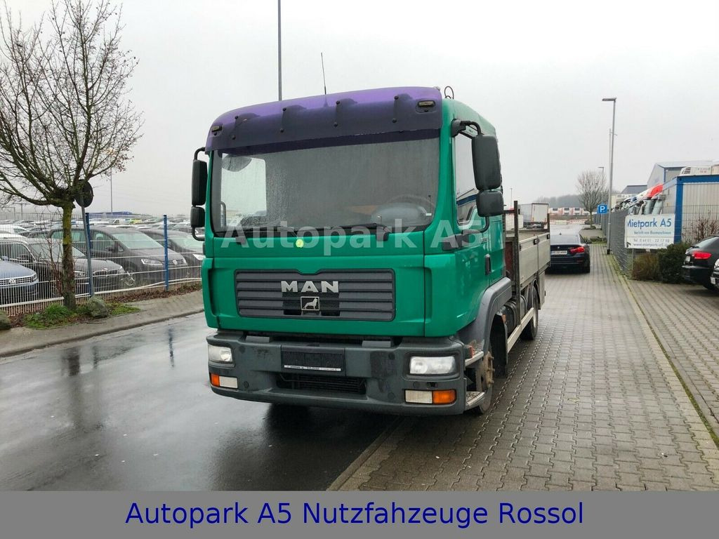 MAN TGL 8.180 4x2 Kran Hiab Tempomat - Furgoneta caja abierta: foto 2 MAN TGL 8.180 4x2 Kran Hiab Tempomat - Furgoneta caja abierta: foto 2