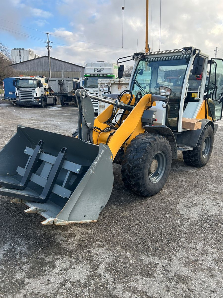 Liebherr L 506 - Cargadora de ruedas: foto 1 Liebherr L 506 - Cargadora de ruedas: foto 1