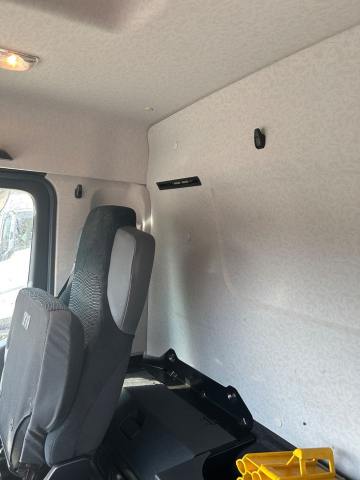 Camión chasis Mercedes-Benz Arocs 26.40 6x4 Kipperfahrgestell BB: foto 15 Camión chasis Mercedes-Benz Arocs 26.40 6x4 Kipperfahrgestell BB: foto 15