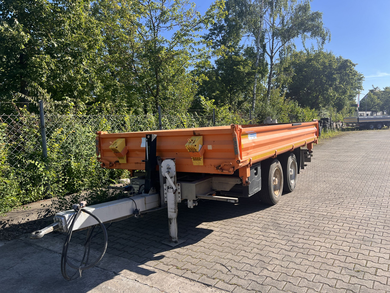 Blomenroehr 888/14000  14 t Tandemkipper- Tieflader - Remolque volquete: foto 5 Blomenroehr 888/14000  14 t Tandemkipper- Tieflader - Remolque volquete: foto 5