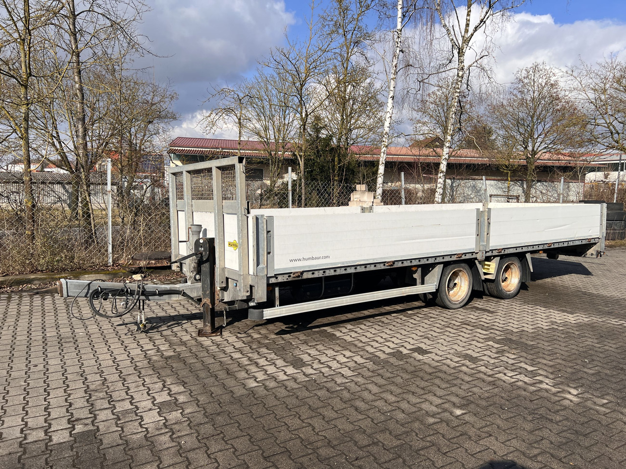Humbaur HBTZ 137224 14,4 t Tandem- Pritschenanhänger- Tieflader - Remolque góndola rebajadas: foto 2 Humbaur HBTZ 137224 14,4 t Tandem- Pritschenanhänger- Tieflader - Remolque góndola rebajadas: foto 2