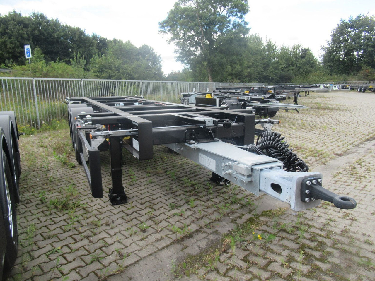 Möslein BDF Tandem- BDF- Wechselanhänger mit Ladebordwand - Remolque portacontenedore/ Intercambiable: foto 4 Möslein BDF Tandem- BDF- Wechselanhänger mit Ladebordwand - Remolque portacontenedore/ Intercambiable: foto 4